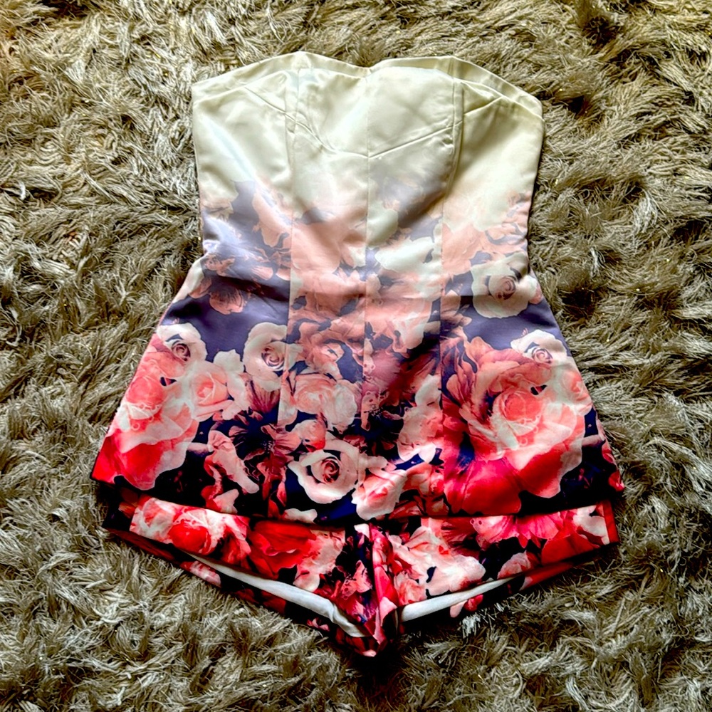 PLAYSUIT